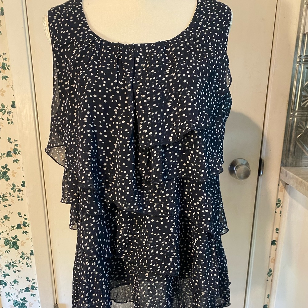 XL Dressbarn Slvless Top Navy White Polka Dots